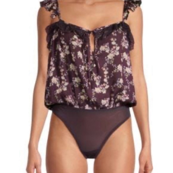 NWOT SIZE MEDIUM Free People Purple Ruffled Tie Front Bodysuit - Picture 1 of 7